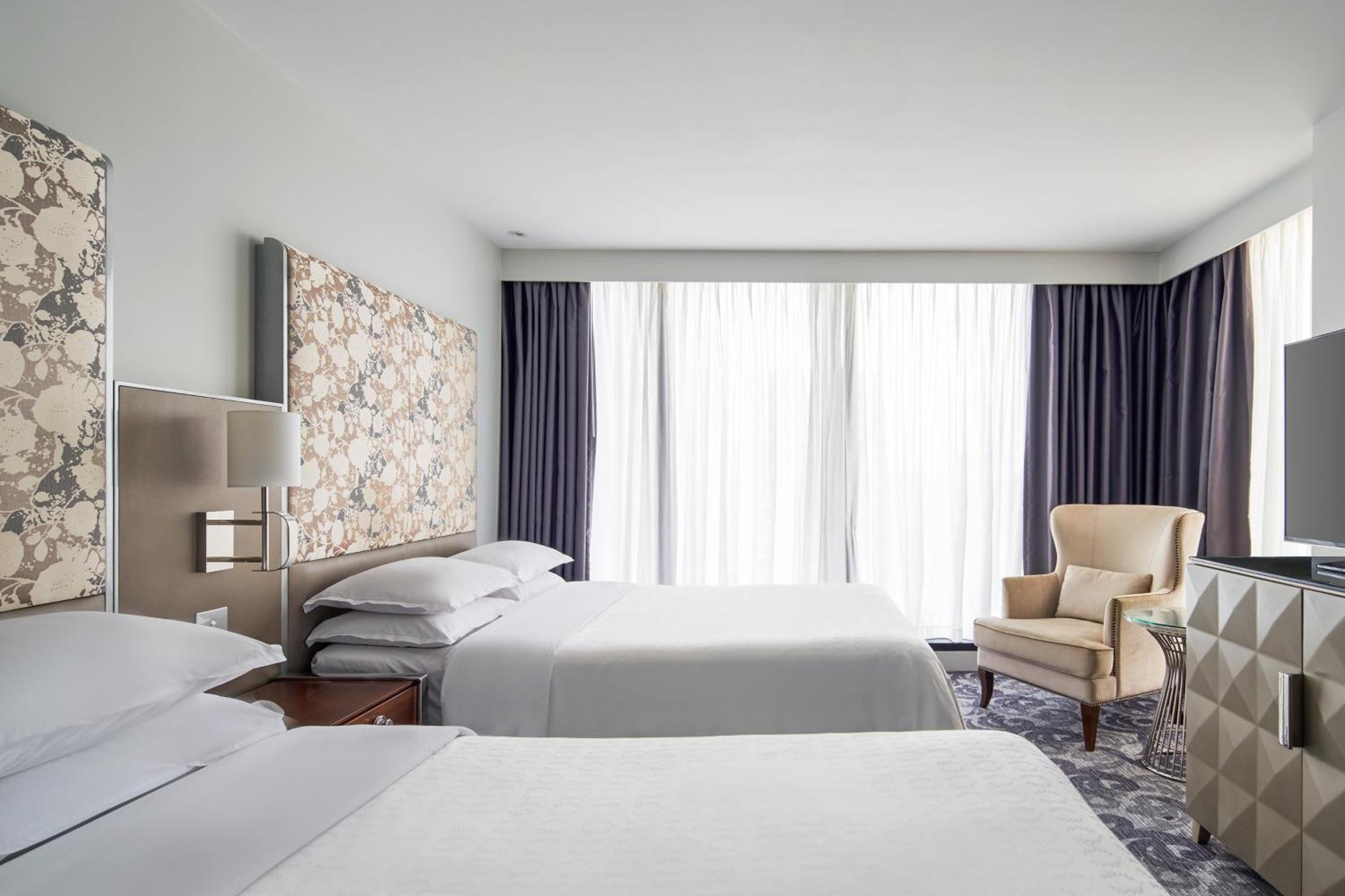 Sheraton Melbourne Hotel Eksteriør billede A bedroom at the hotel