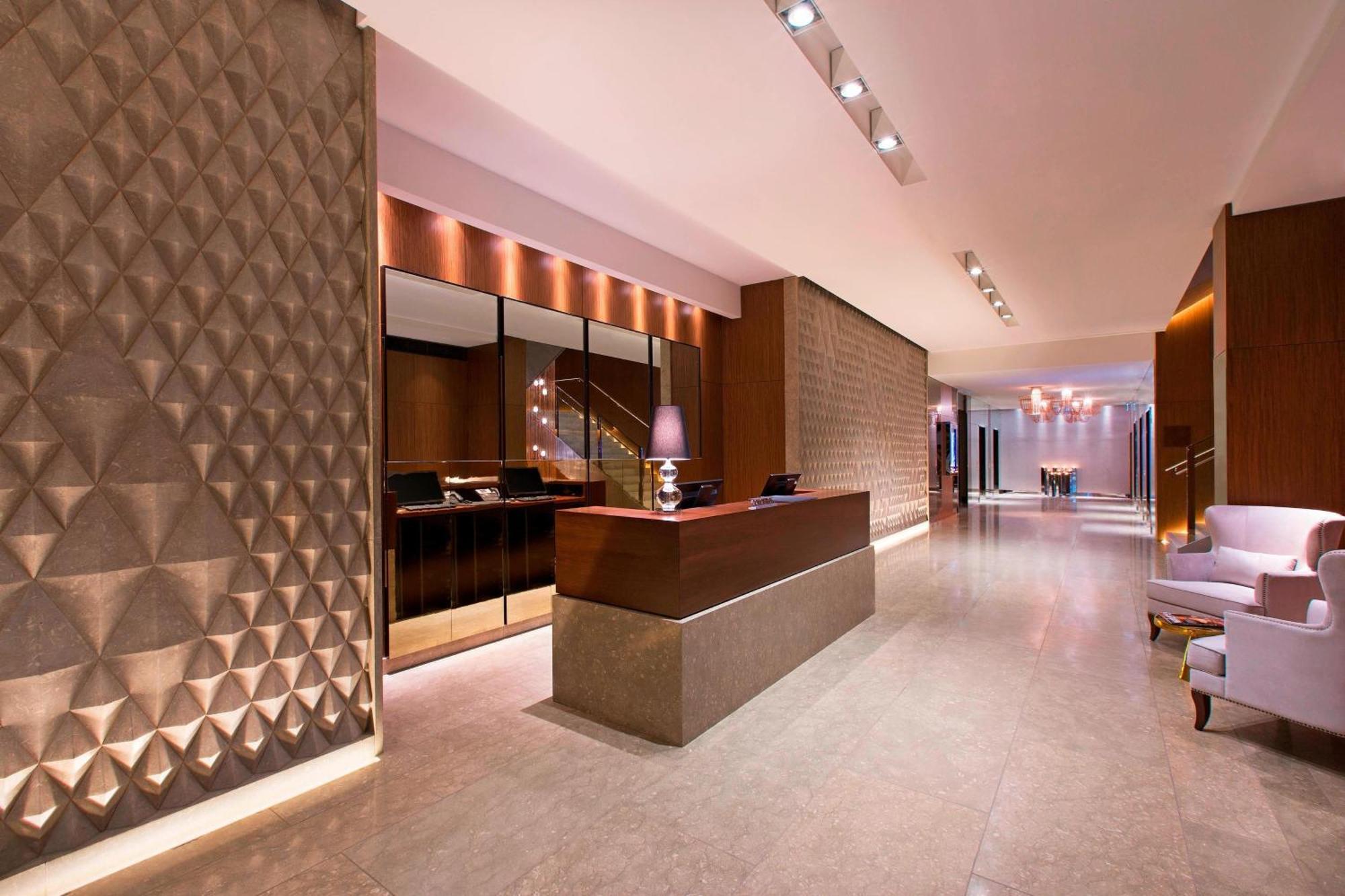 Sheraton Melbourne Hotel Eksteriør billede The lobby of the hotel